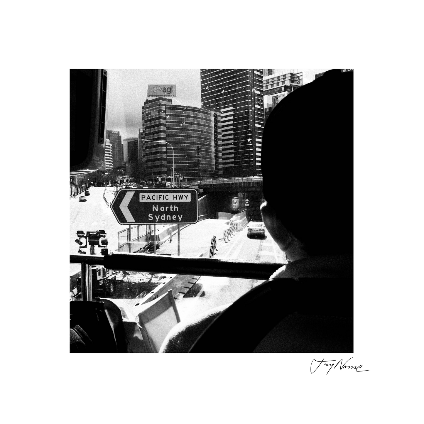 North Sydney Turn 30x30cm